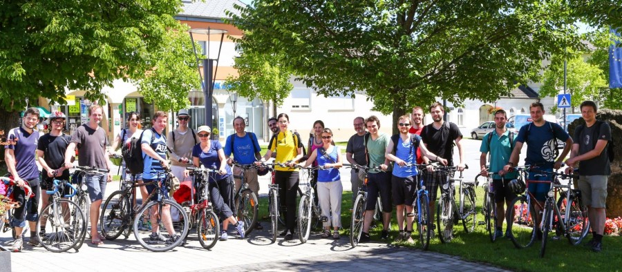 20160621_groupouting_neusiedl_grouppicture_cro_800.jpg